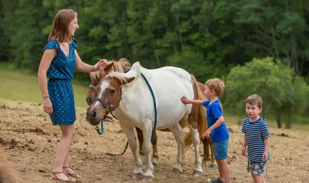 balade-a-poney-servies Enfants et poney